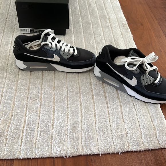 Nike Air Max 90 PRM size men’s 6.5, color off noir/summit white-black - Picture 3 of 12